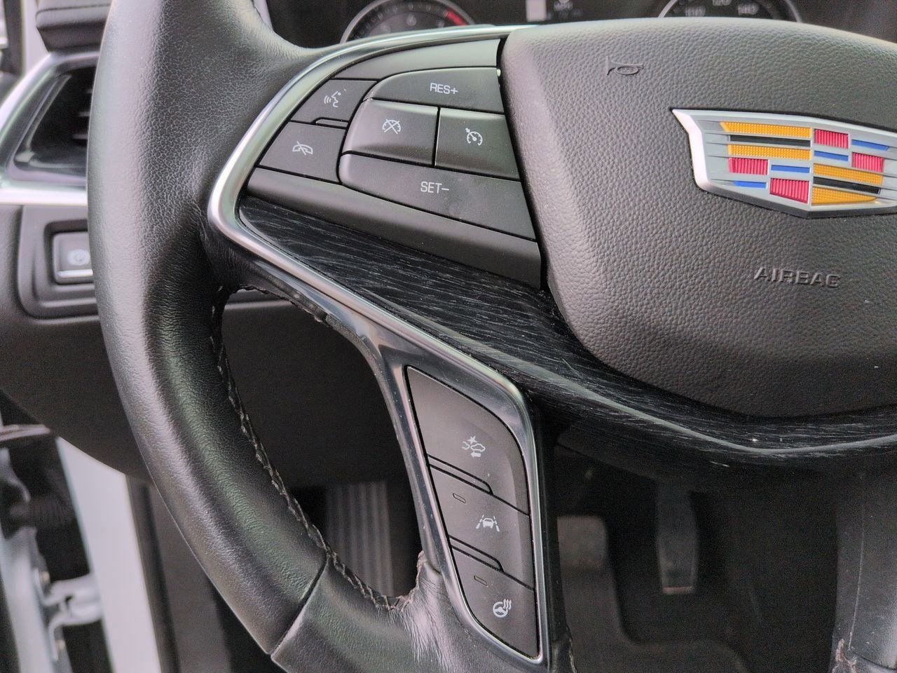 Thumbnail: 2024 Cadillac XT5 - 25