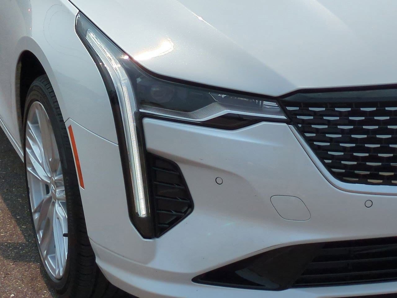 Thumbnail: 2023 Cadillac CT4 - 10