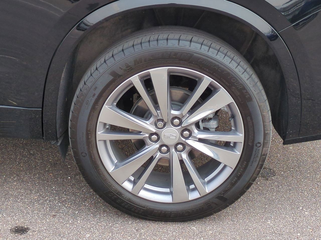 Thumbnail: 2023 Cadillac XT6 - 13