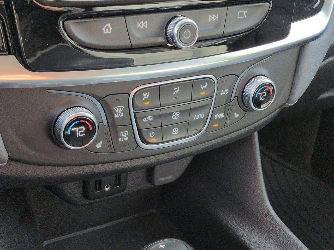 Thumbnail: 2019 Chevrolet Traverse - 30