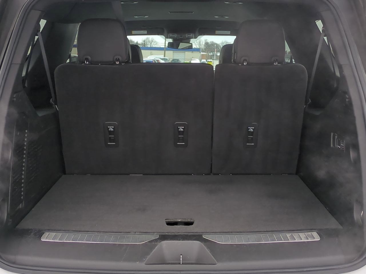 Thumbnail: 2023 Chevrolet Suburban - 33