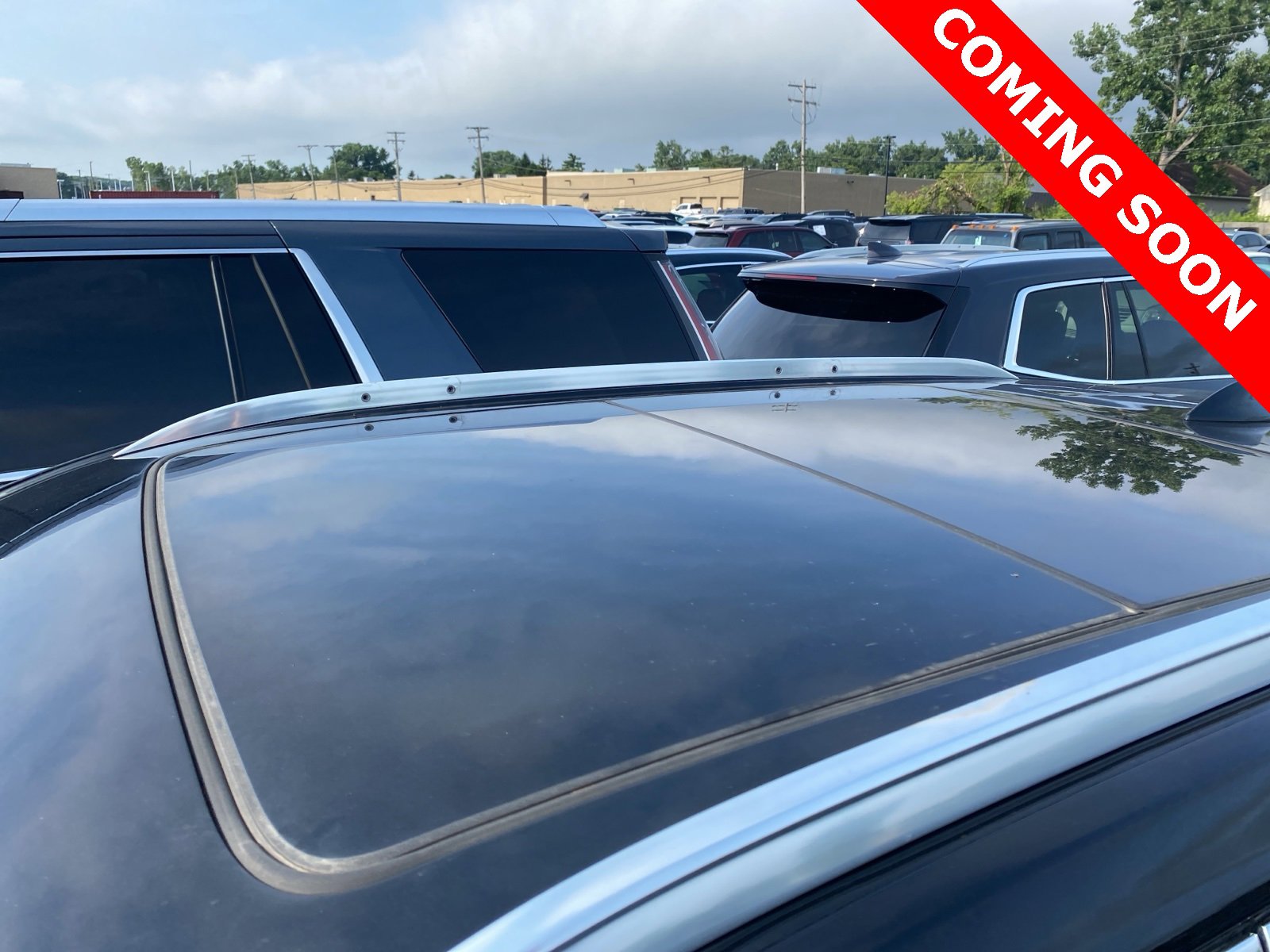 Thumbnail: 2023 Cadillac XT4 - 4