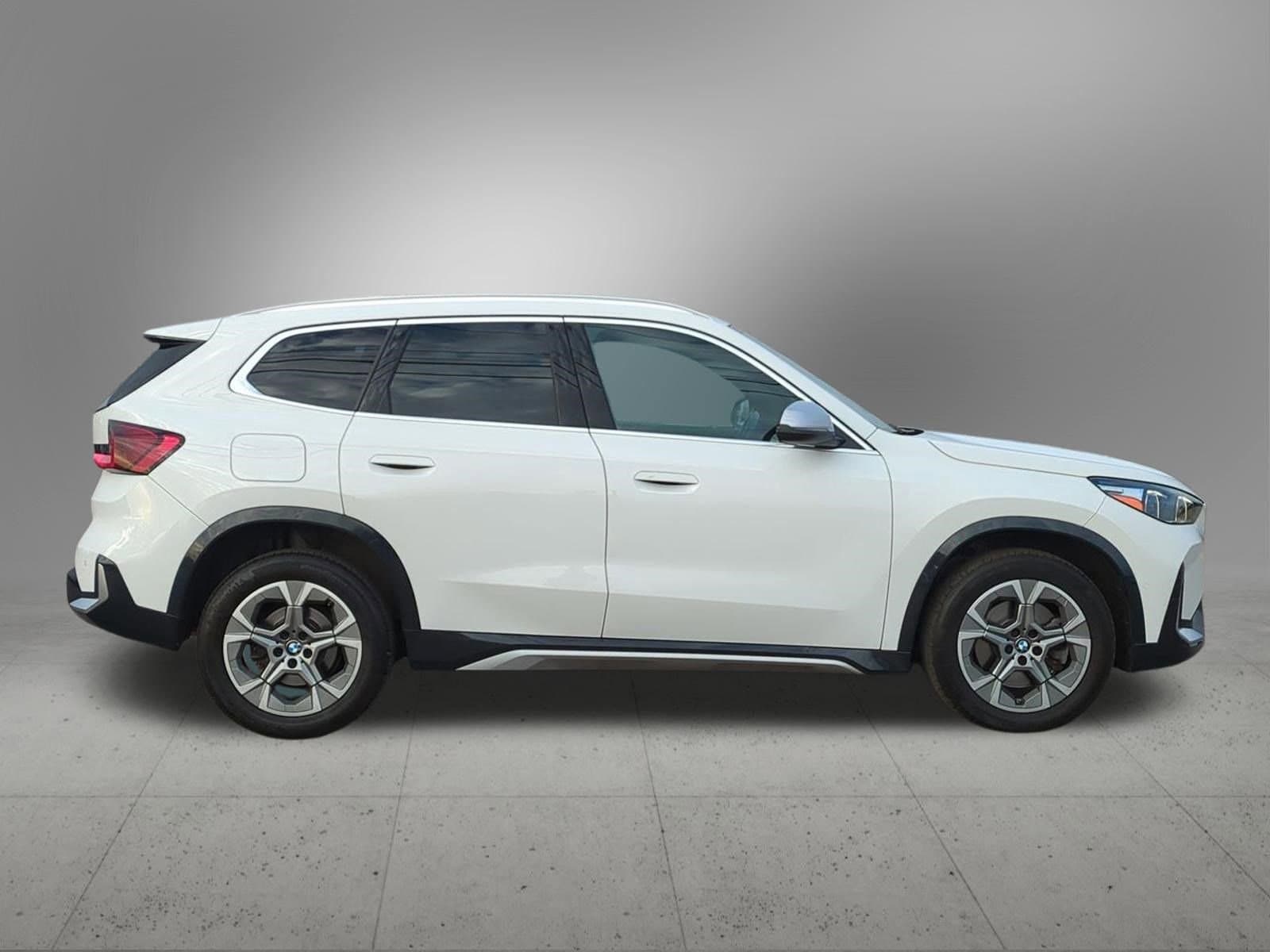 Thumbnail: 2023 BMW X1 - 7