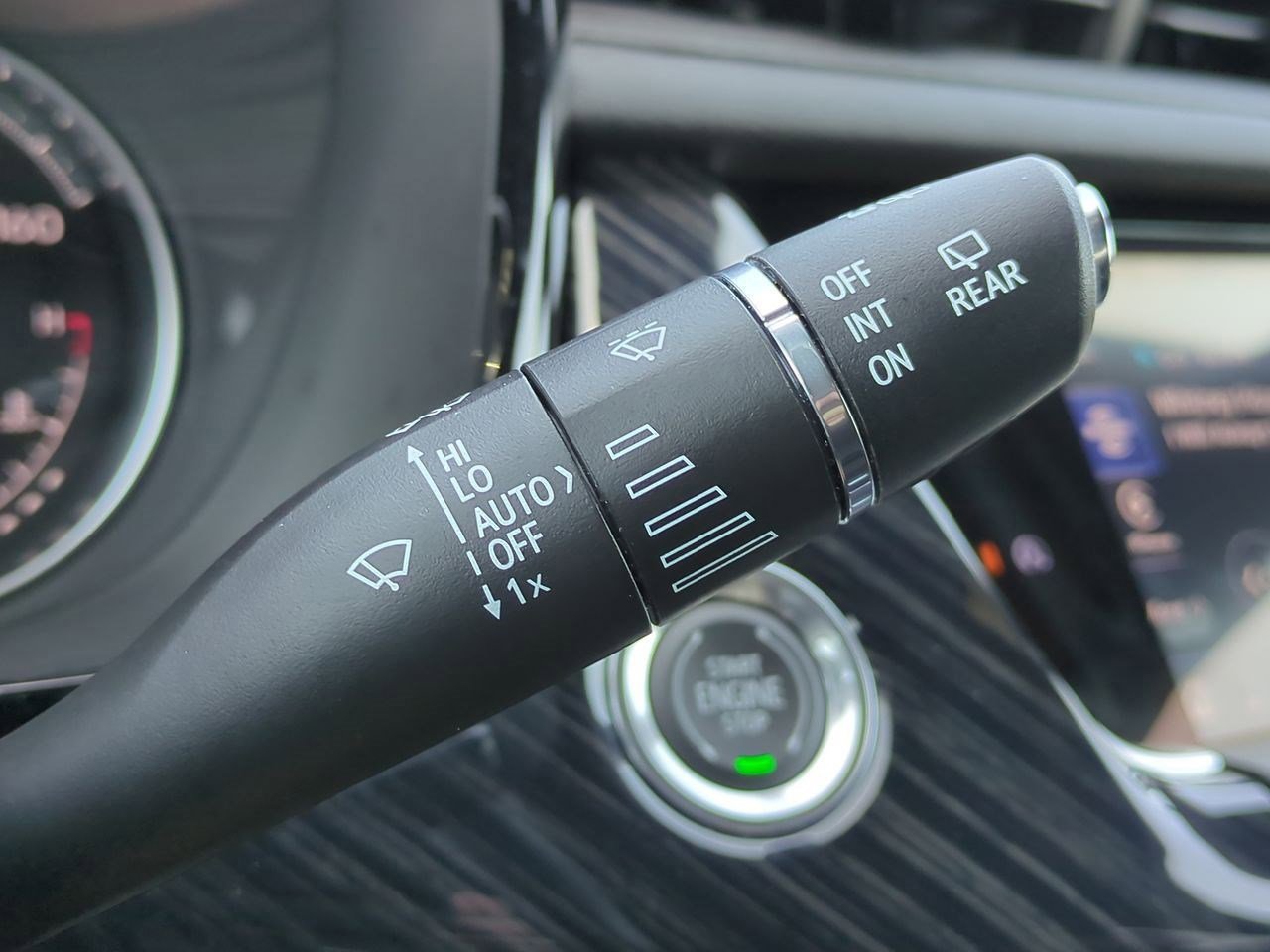 Thumbnail: 2020 Cadillac XT6 - 26