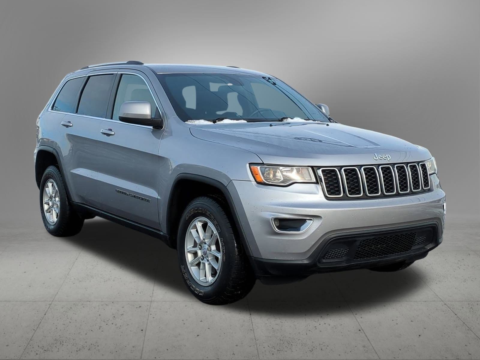 Thumbnail: 2020 Jeep Grand Cherokee - 8