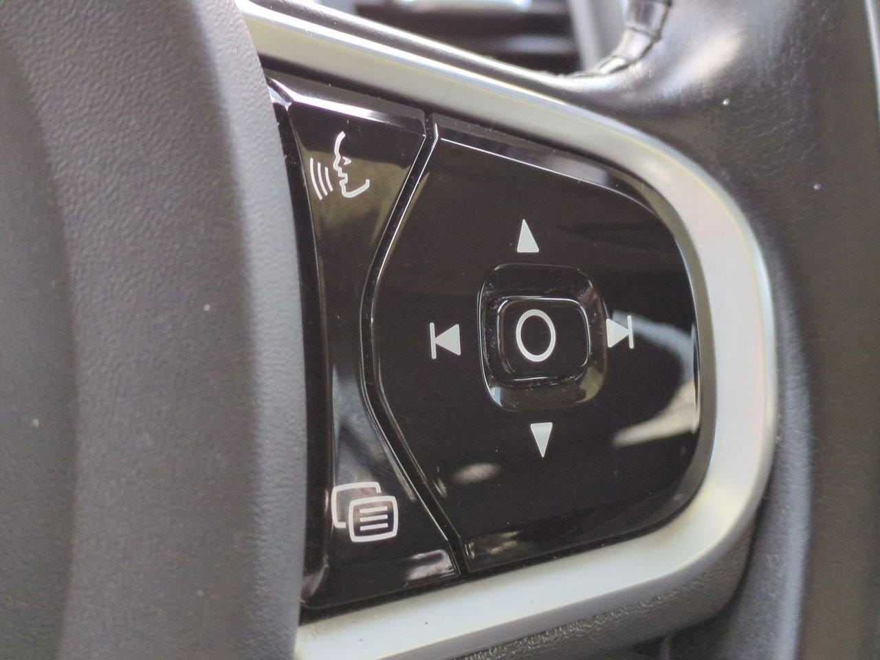 Thumbnail: 2019 Volvo XC90 - 25
