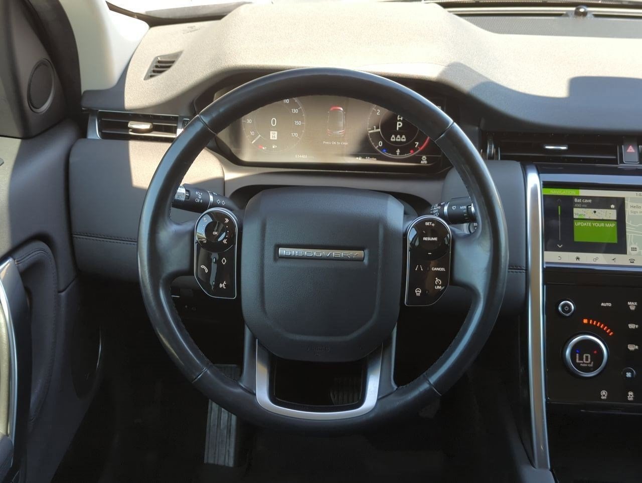 Thumbnail: 2020 Land Rover Discovery Sport - 22