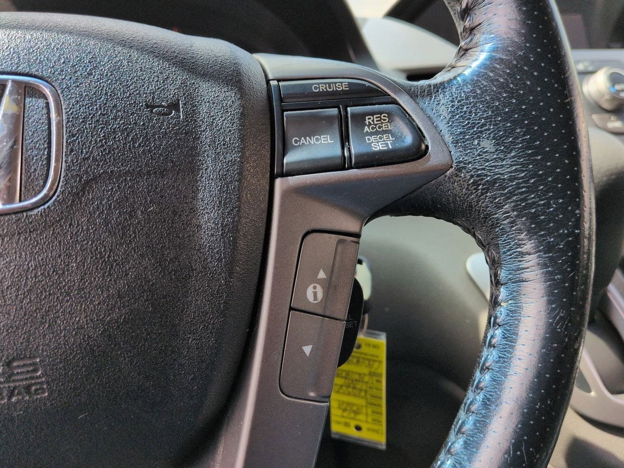 Thumbnail: 2012 Honda Odyssey - 26