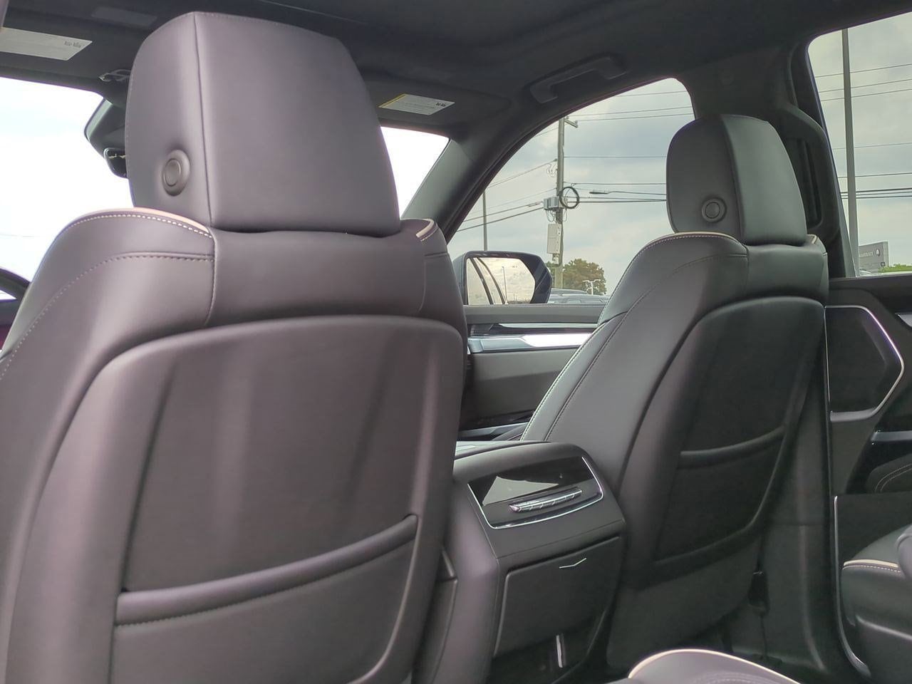 Thumbnail: 2025 Cadillac Escalade - 17