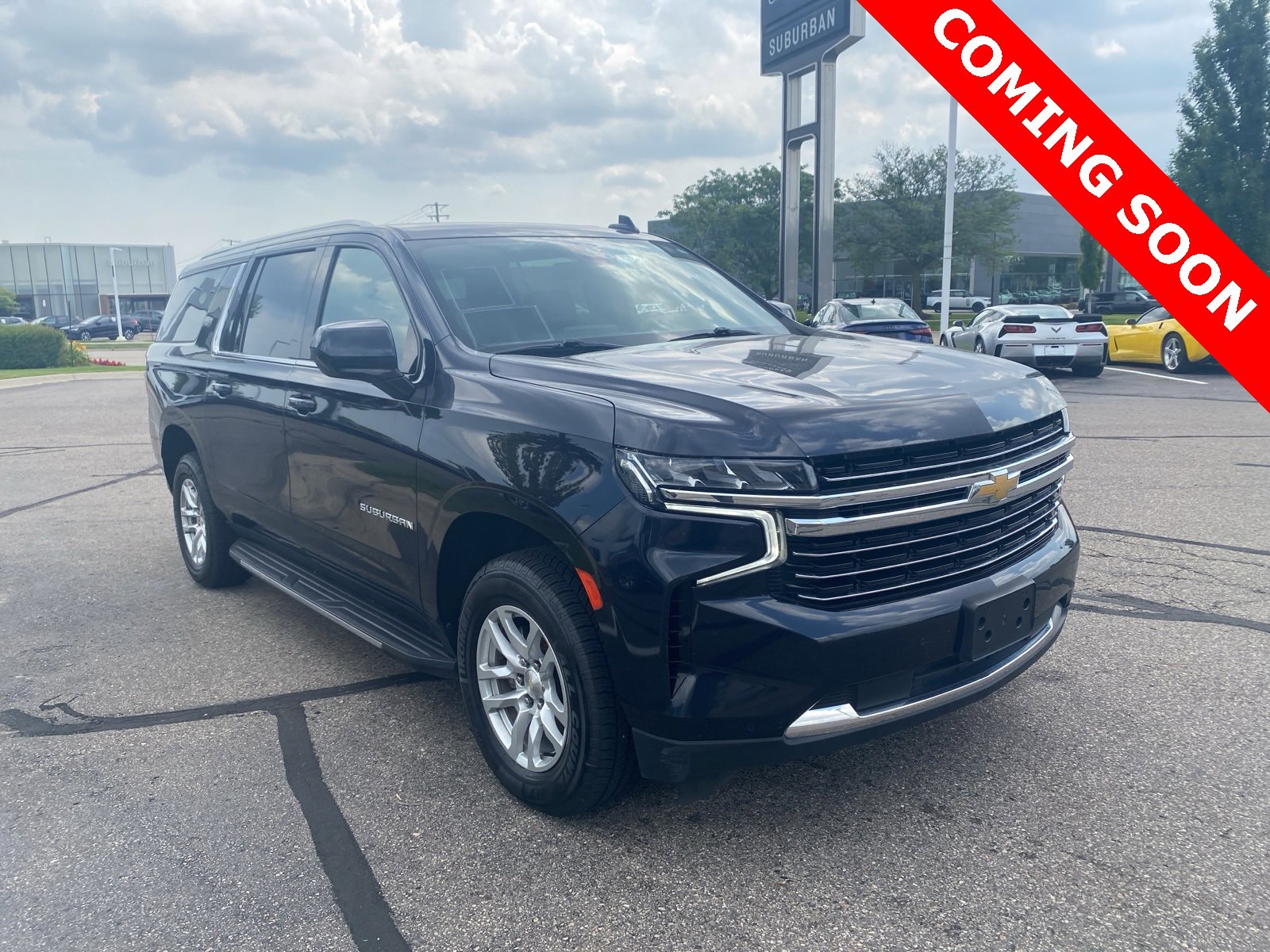 Thumbnail: 2022 Chevrolet Suburban - 3