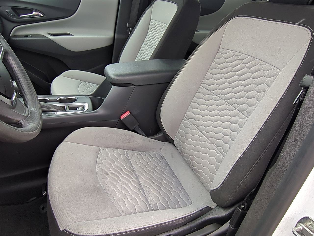 Thumbnail: 2021 Chevrolet Equinox - 16