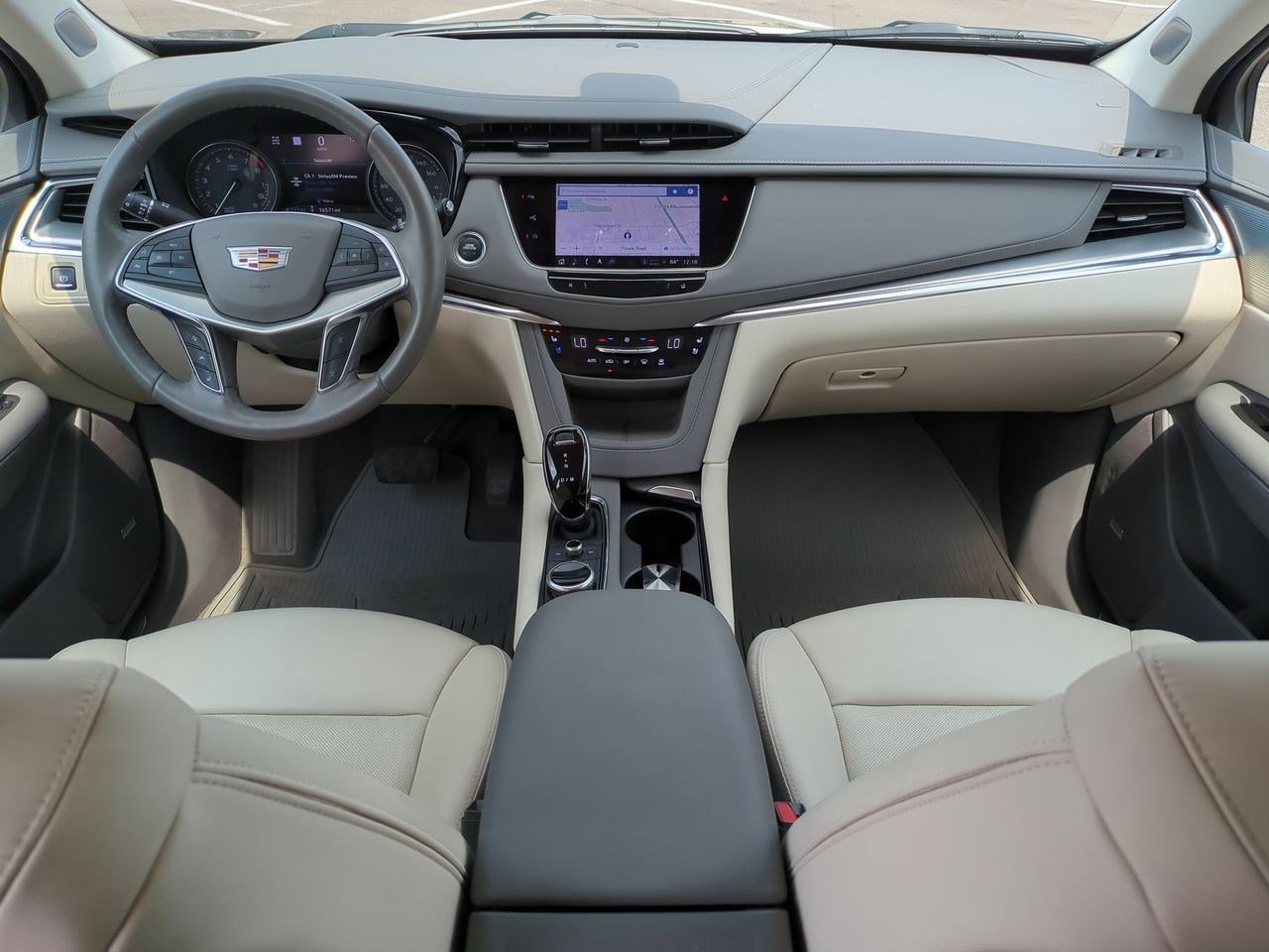Thumbnail: 2023 Cadillac XT5 - 14