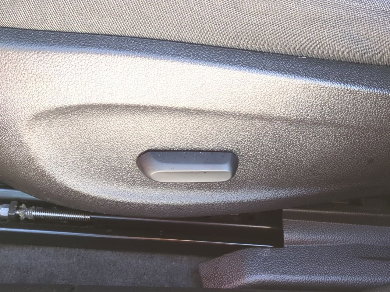 Thumbnail: 2016 Chevrolet Cruze - 17