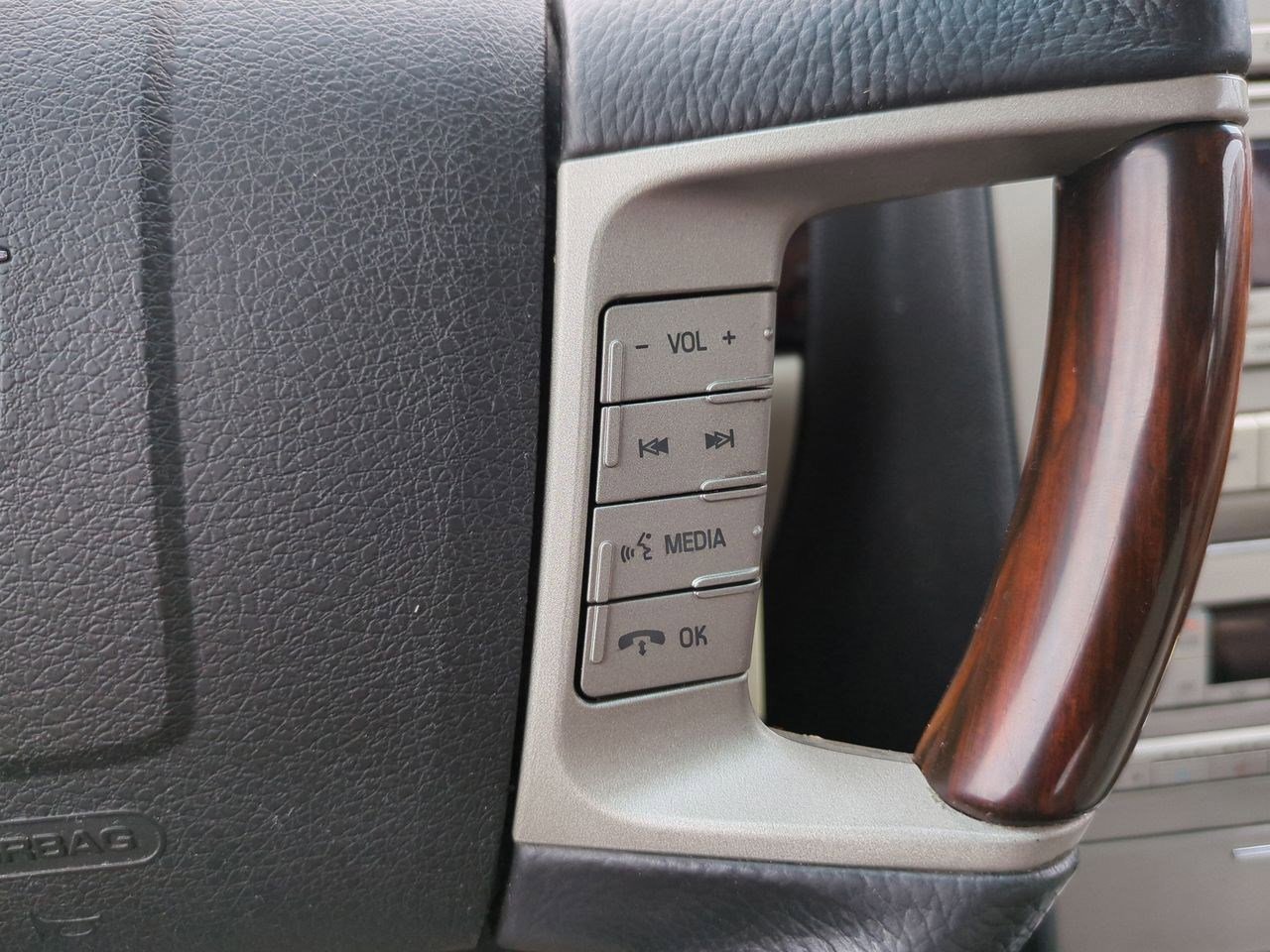 Thumbnail: 2008 Lincoln MKZ - 23
