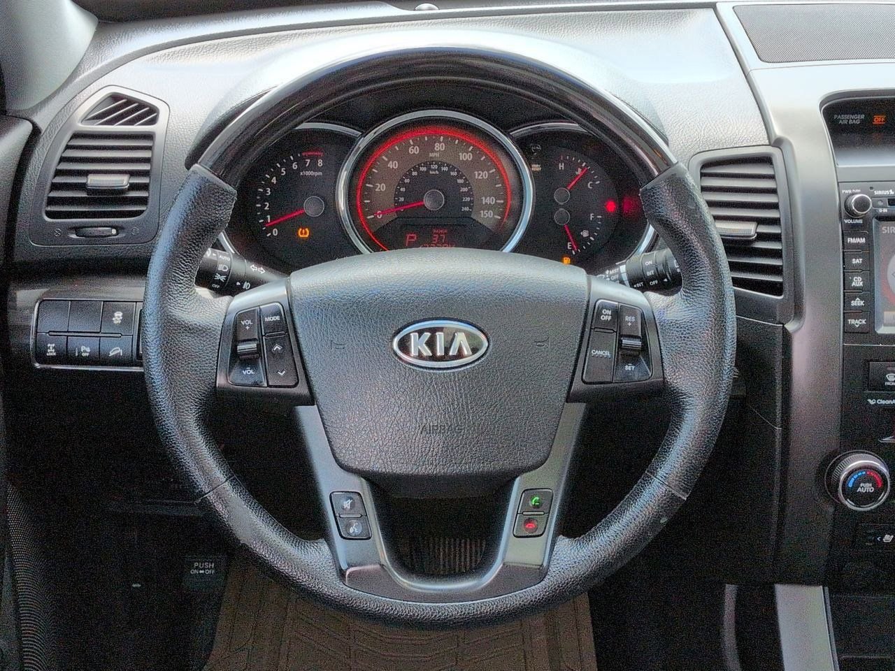 Thumbnail: 2013 Kia Sorento - 24