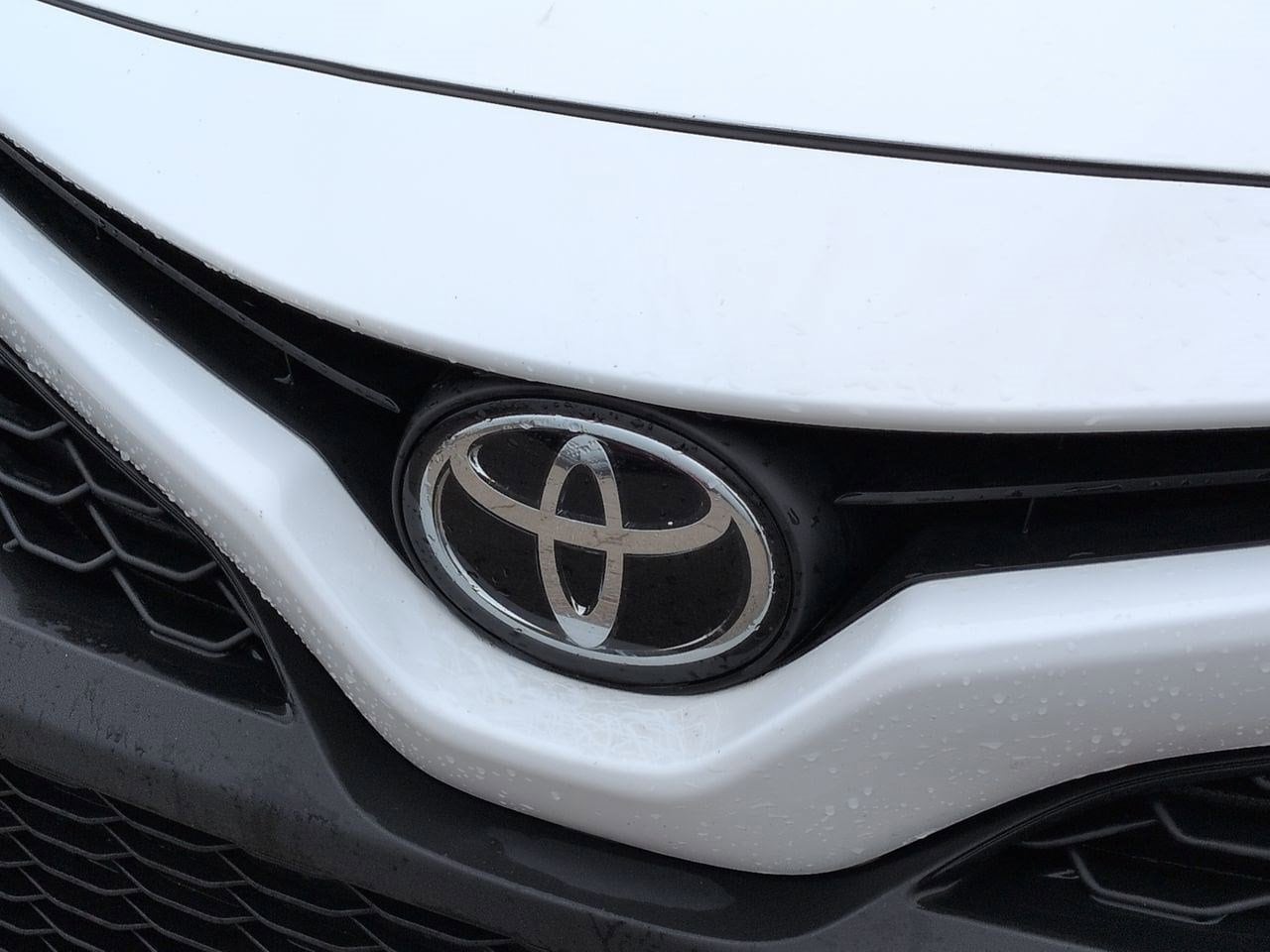 Thumbnail: 2023 Toyota Camry - 11