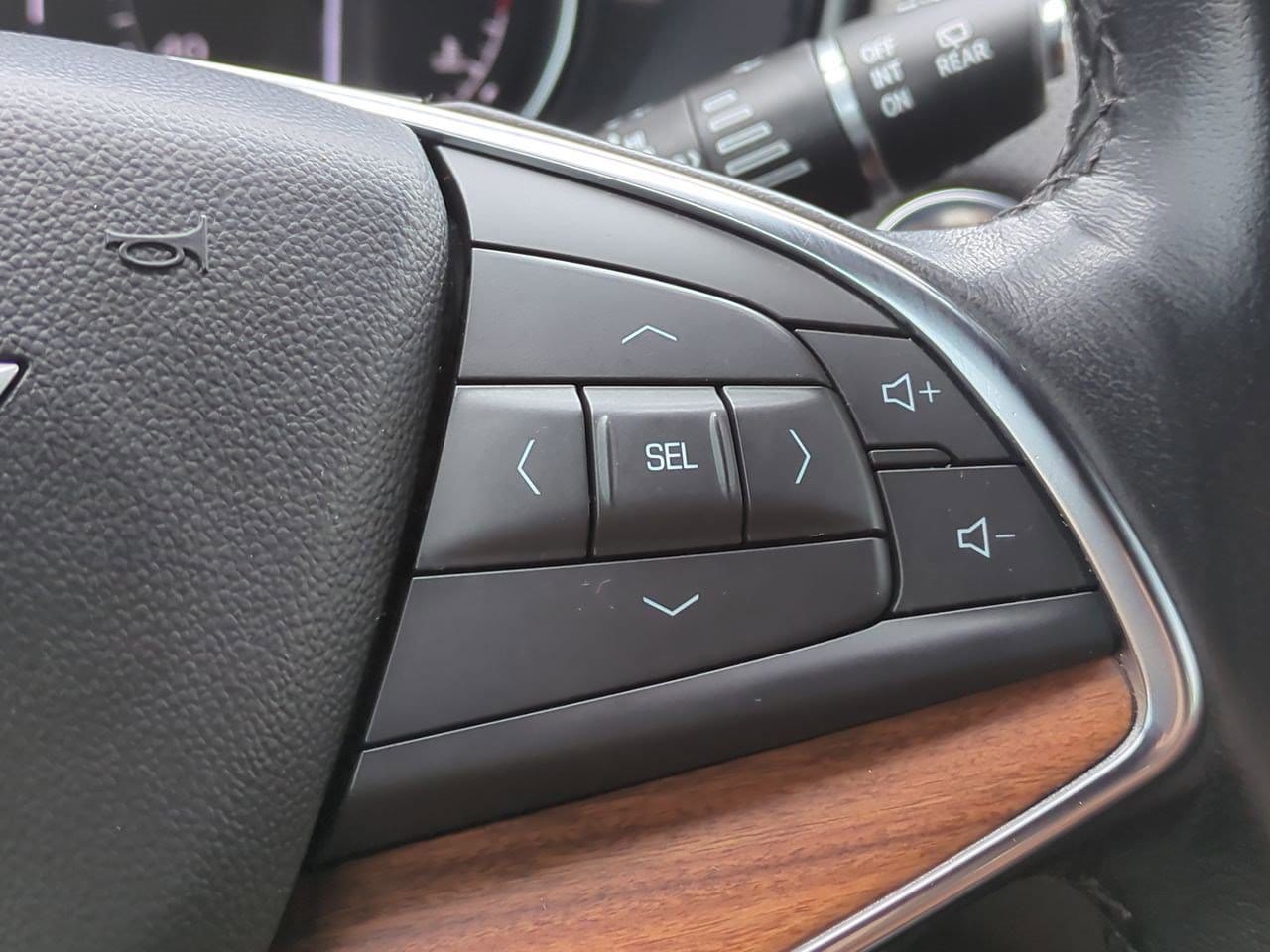 Thumbnail: 2023 Cadillac XT5 - 25