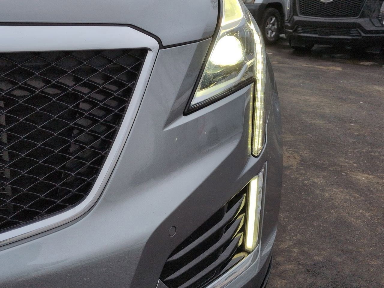 Thumbnail: 2023 Cadillac XT5 - 10