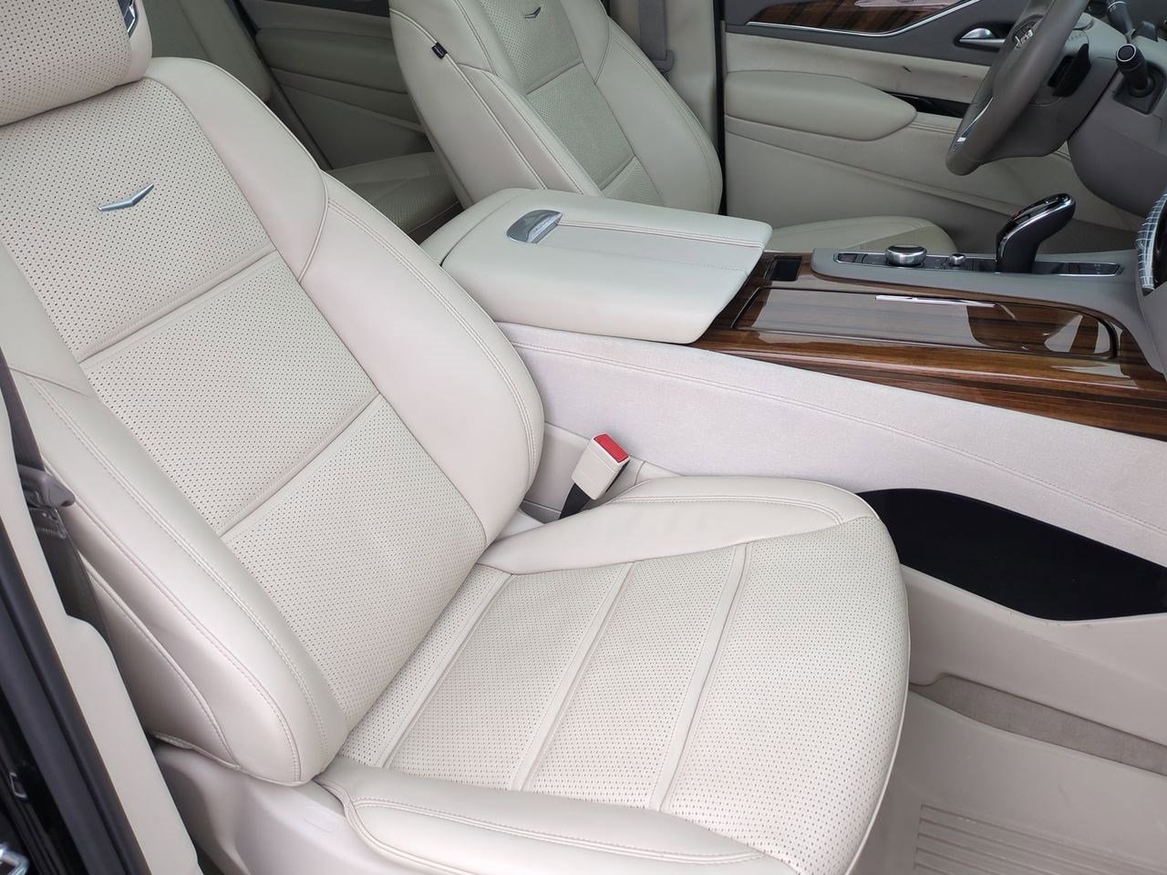 Thumbnail: 2024 Cadillac Escalade - 23