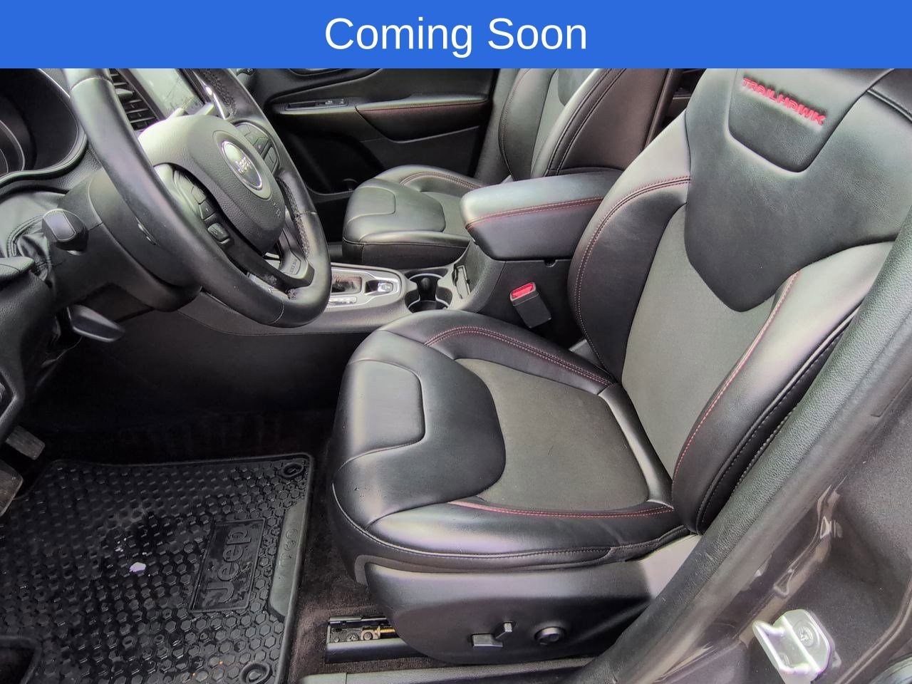 Thumbnail: 2019 Jeep Cherokee - 16