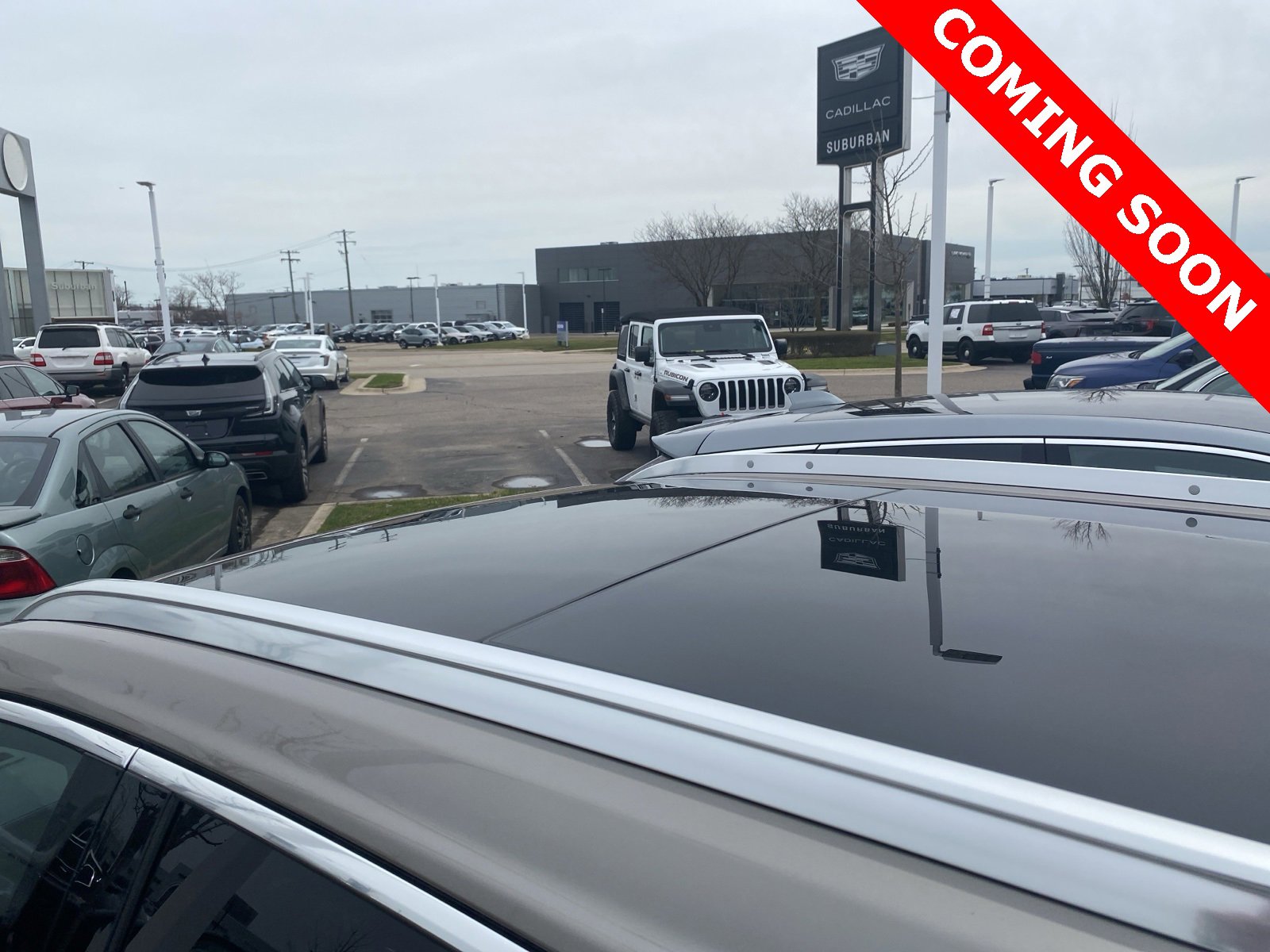 Thumbnail: 2022 Cadillac XT4 - 9