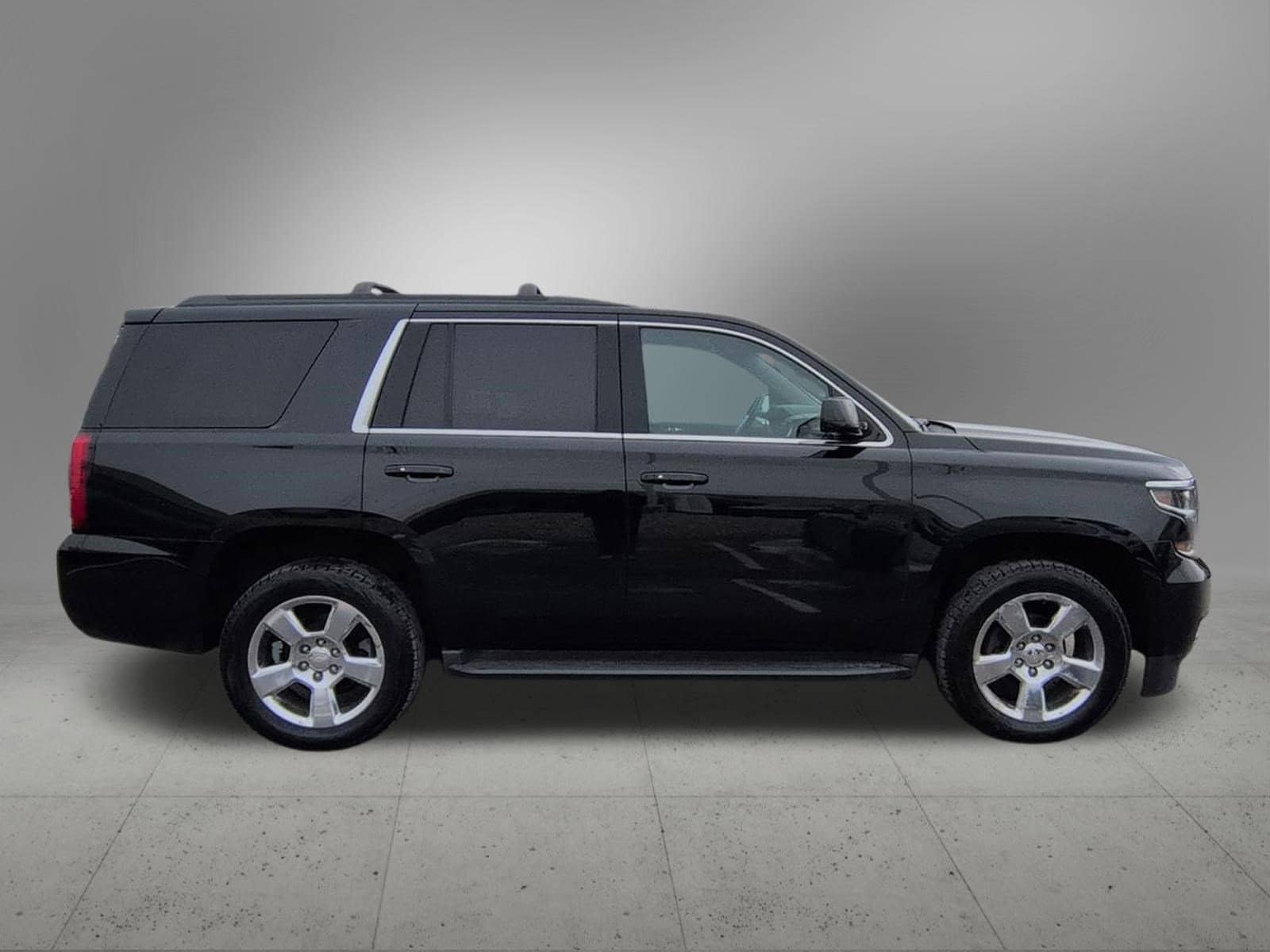 Thumbnail: 2016 Chevrolet Tahoe - 7