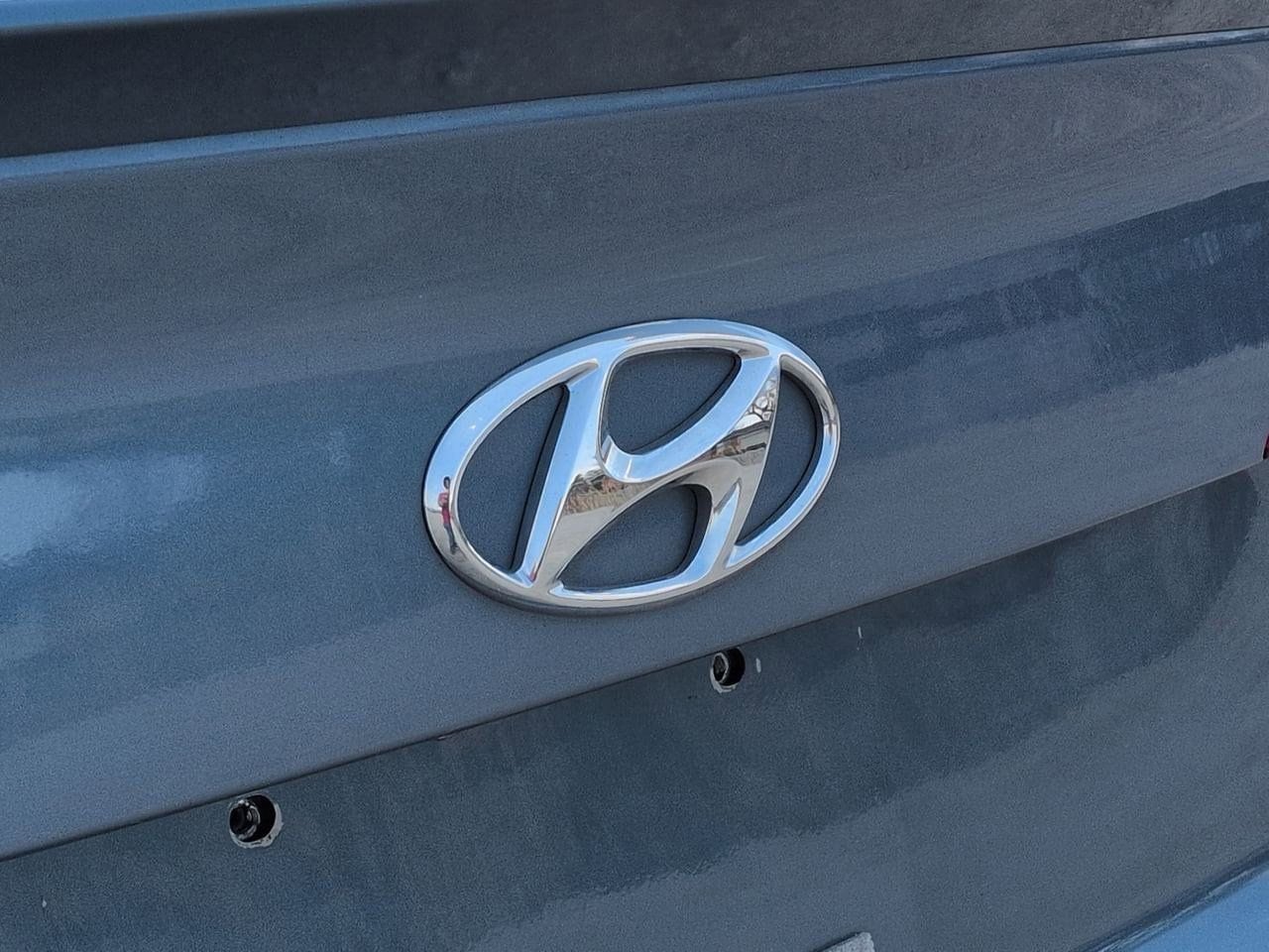Thumbnail: 2015 Hyundai Sonata - 11