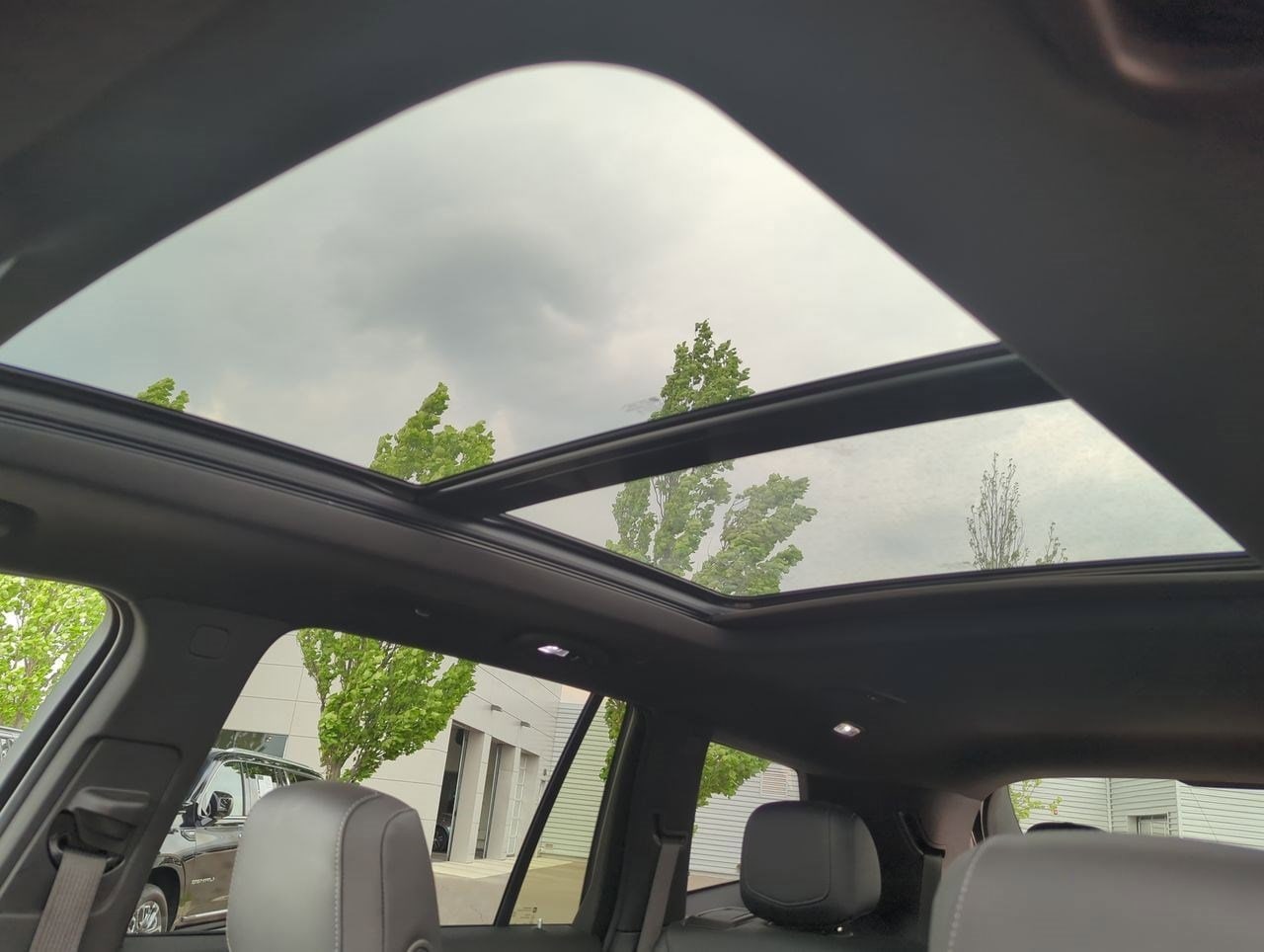 Thumbnail: 2020 Cadillac XT6 - 17
