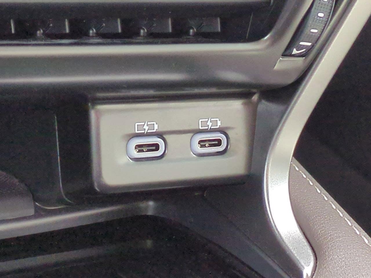 Thumbnail: 2023 Lexus RX - 28