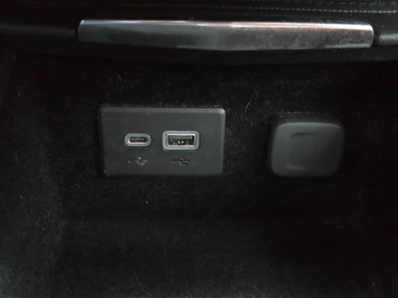 Thumbnail: 2020 Cadillac XT4 - 31