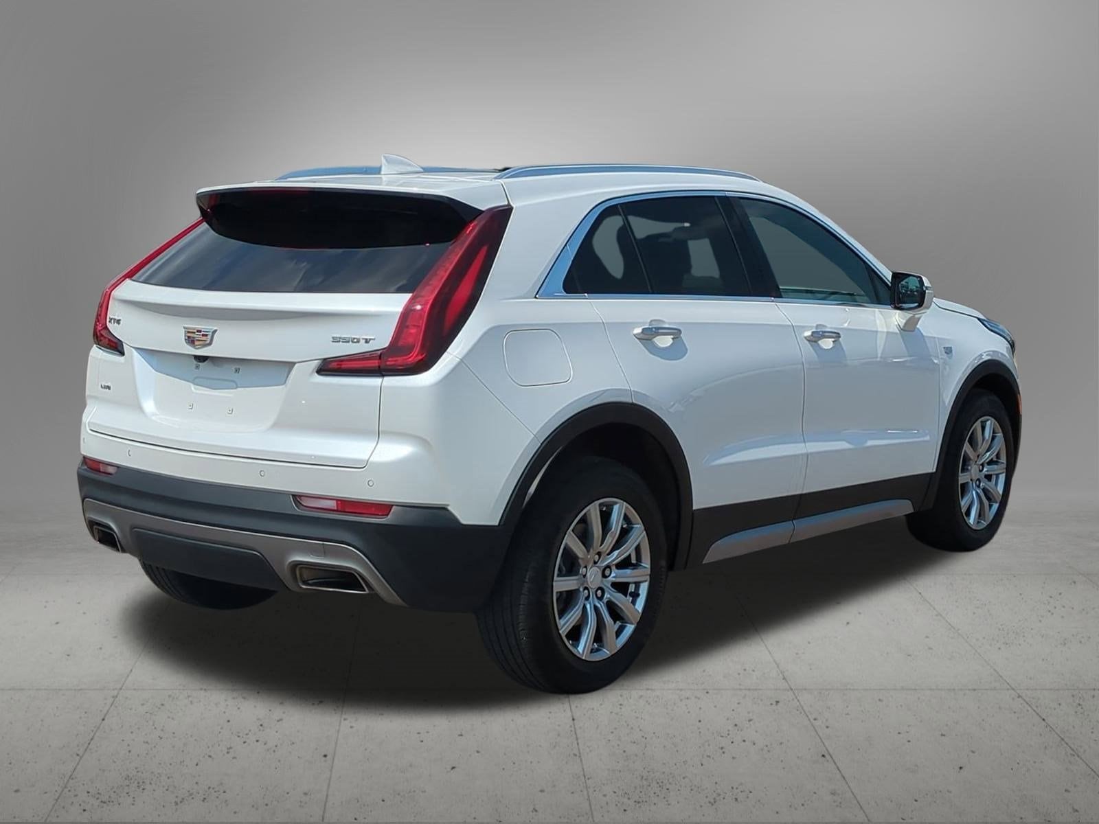 Thumbnail: 2023 Cadillac XT4 - 6