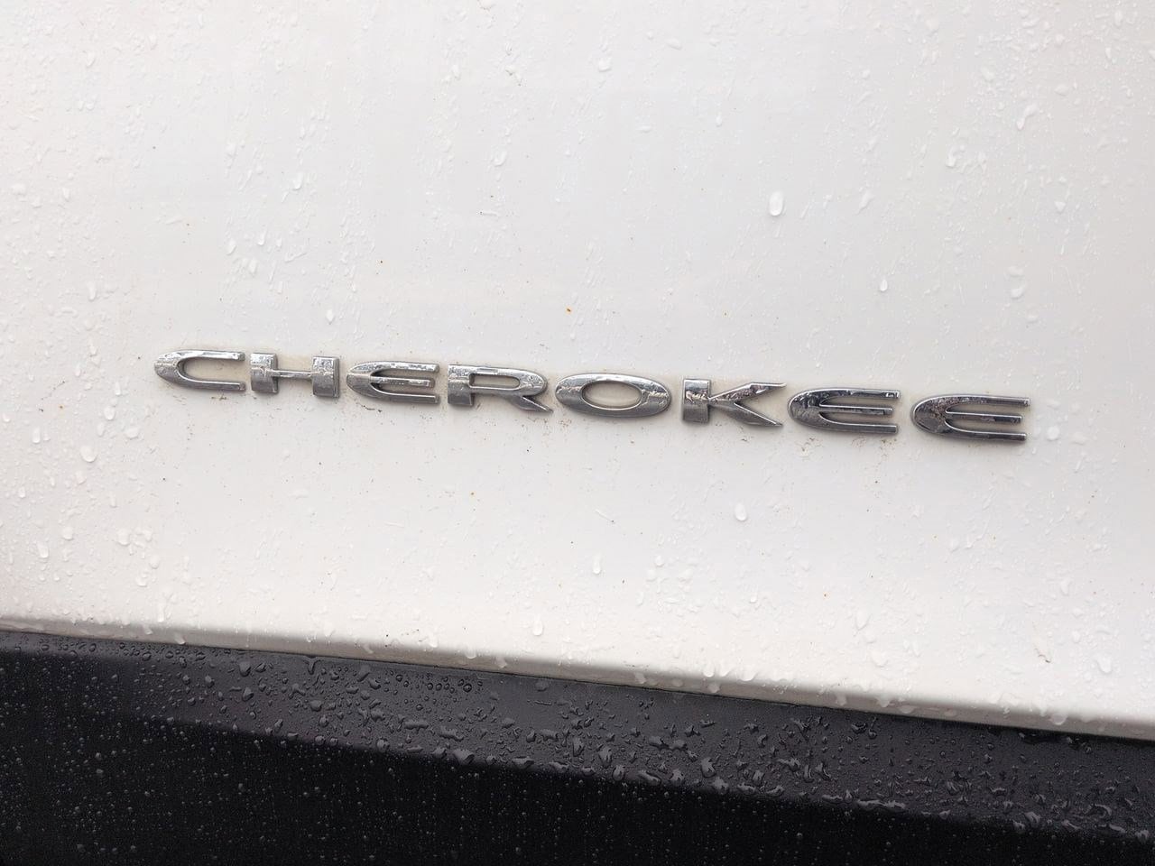 Thumbnail: 2020 Jeep Cherokee - 12