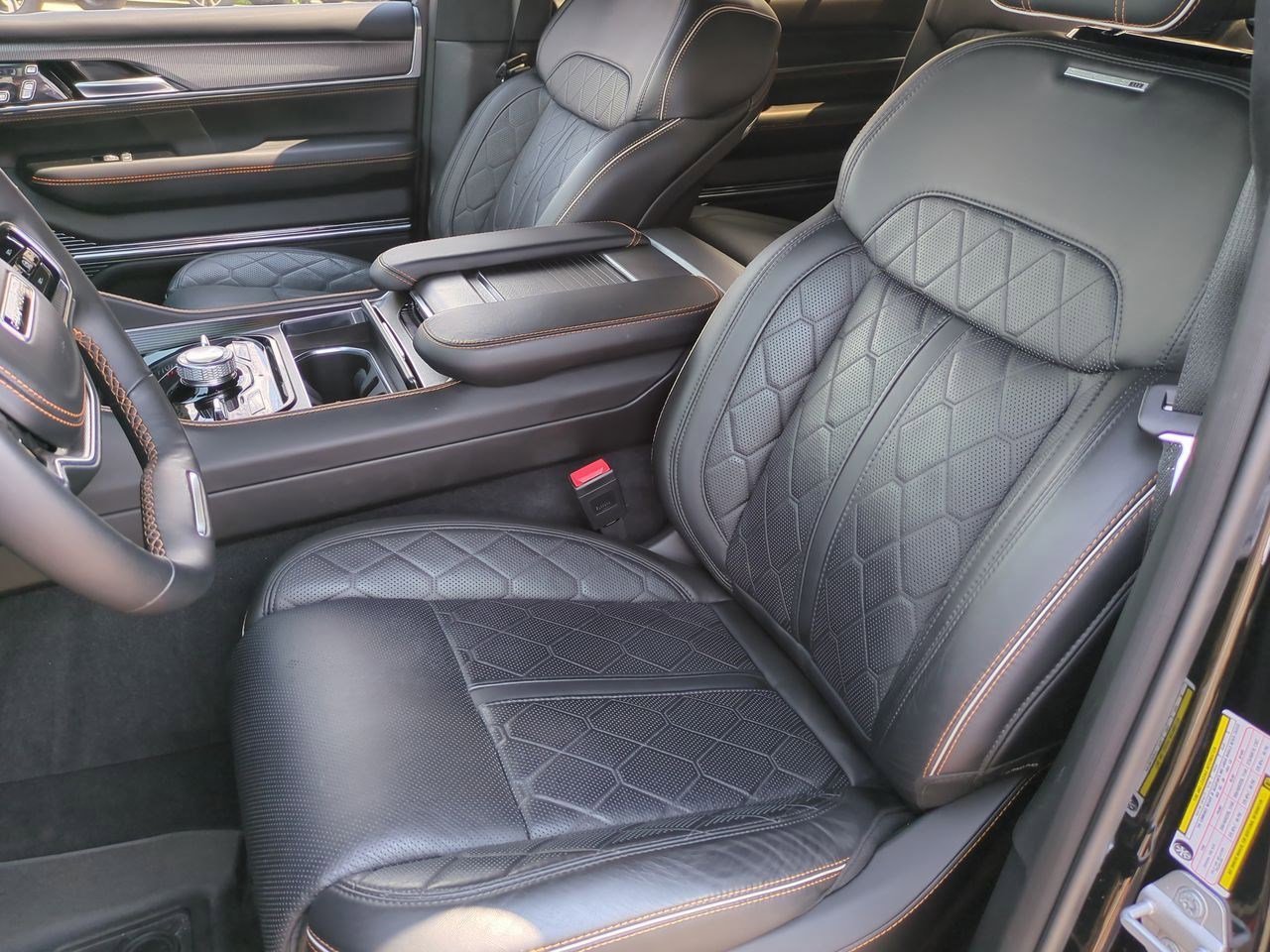 Thumbnail: 2023 Jeep Grand Wagoneer - 14