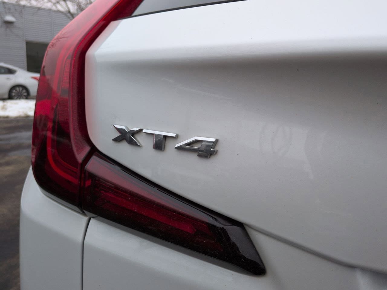 Thumbnail: 2020 Cadillac XT4 - 12