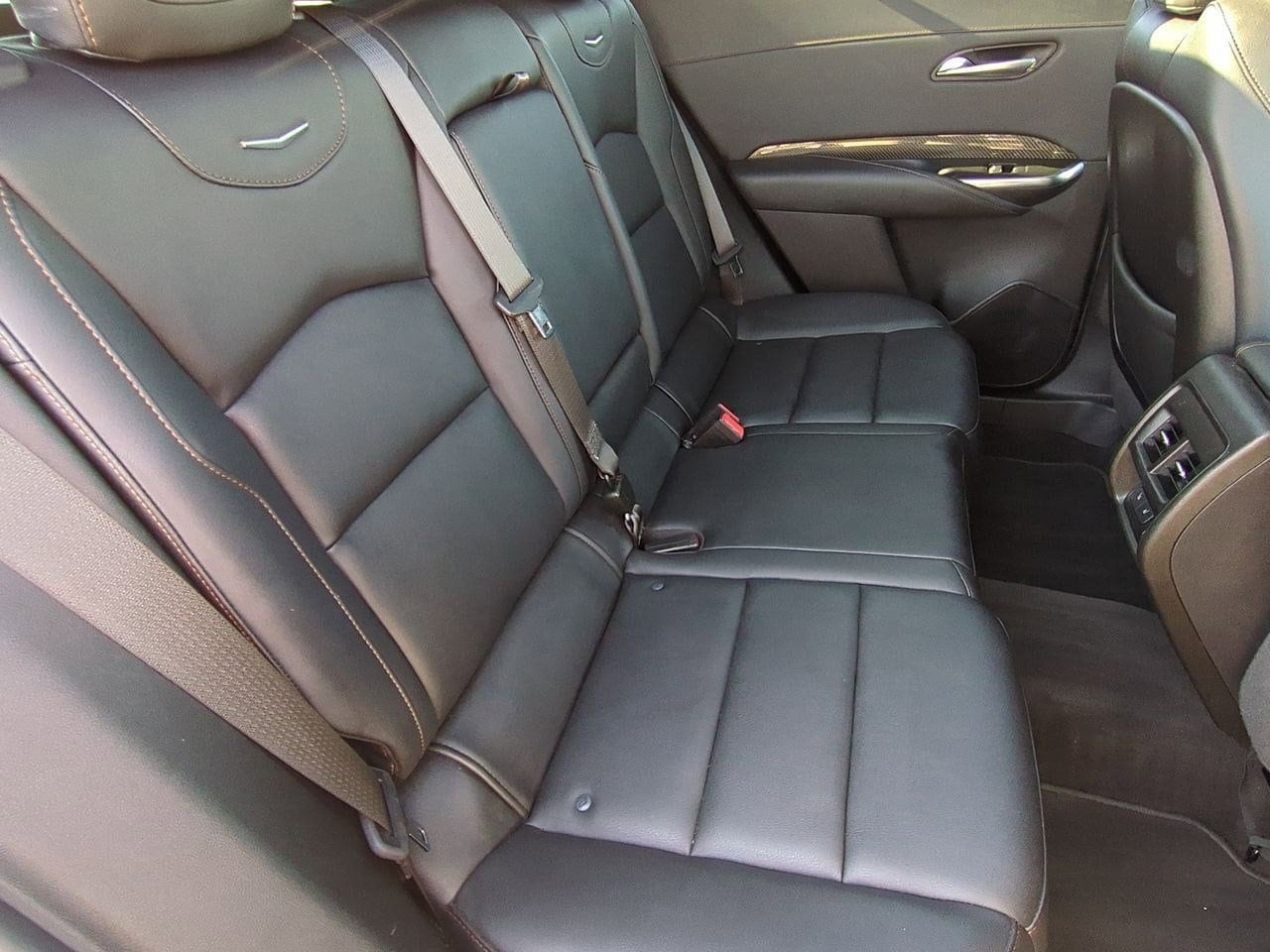 Thumbnail: 2023 Cadillac XT4 - 20