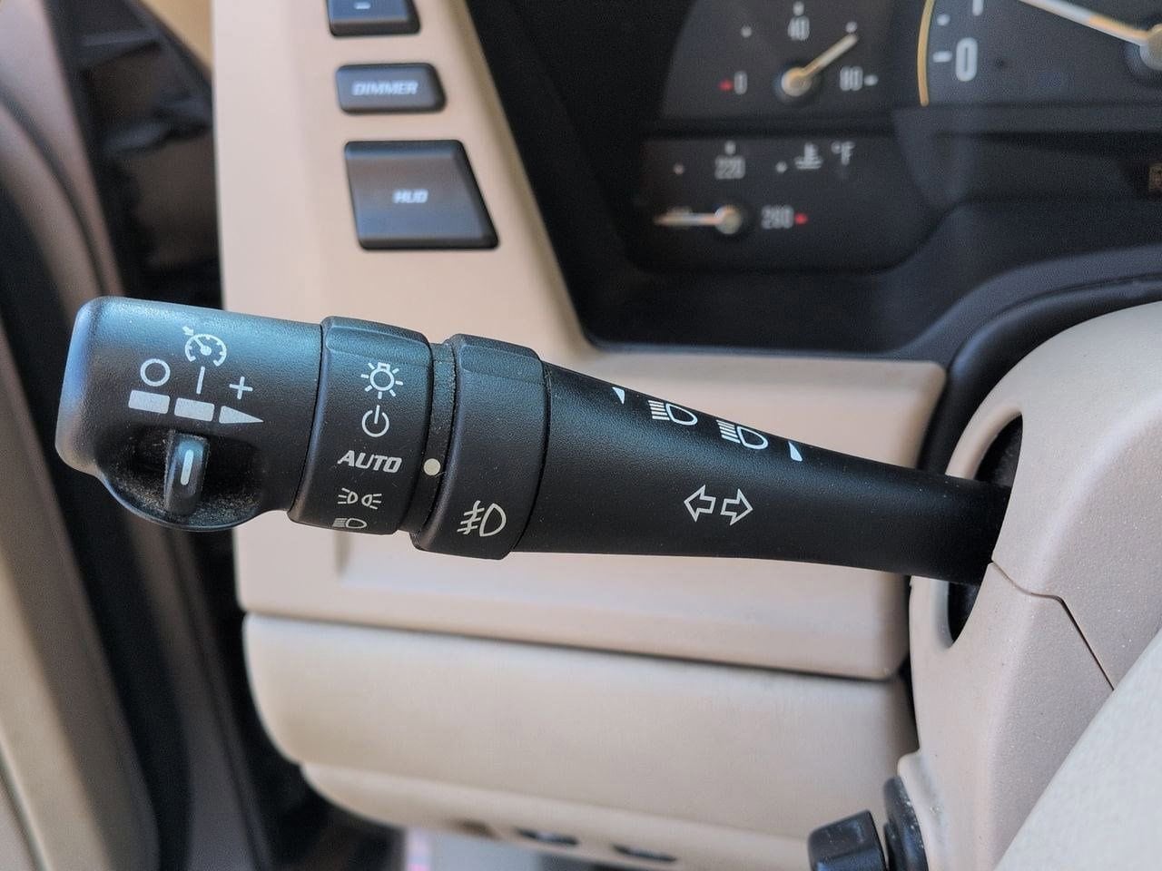 Thumbnail: 2008 Cadillac XLR - 21