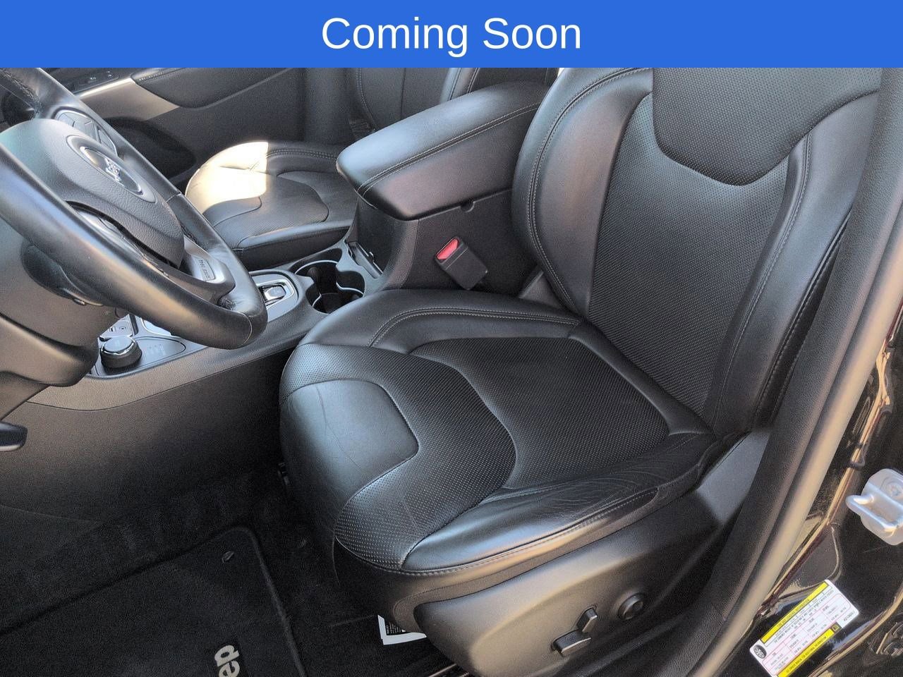 Thumbnail: 2019 Jeep Cherokee - 15