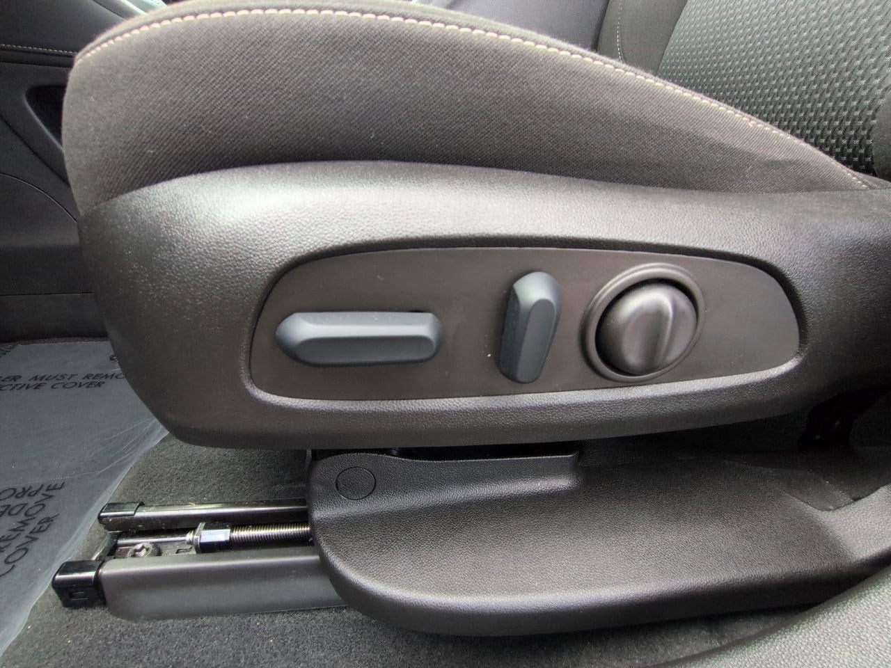 Thumbnail: 2022 GMC Acadia - 16