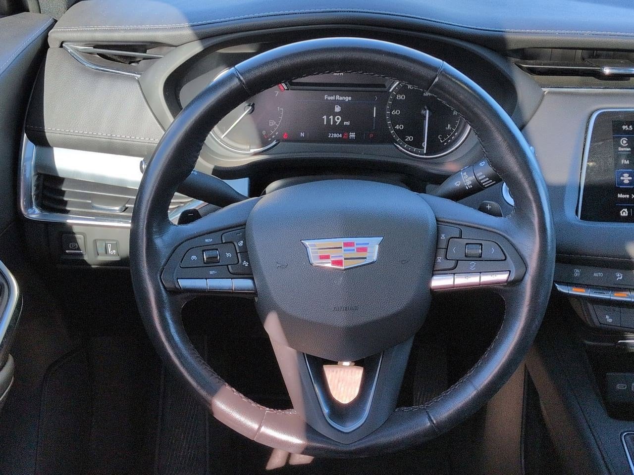 Thumbnail: 2023 Cadillac XT4 - 23