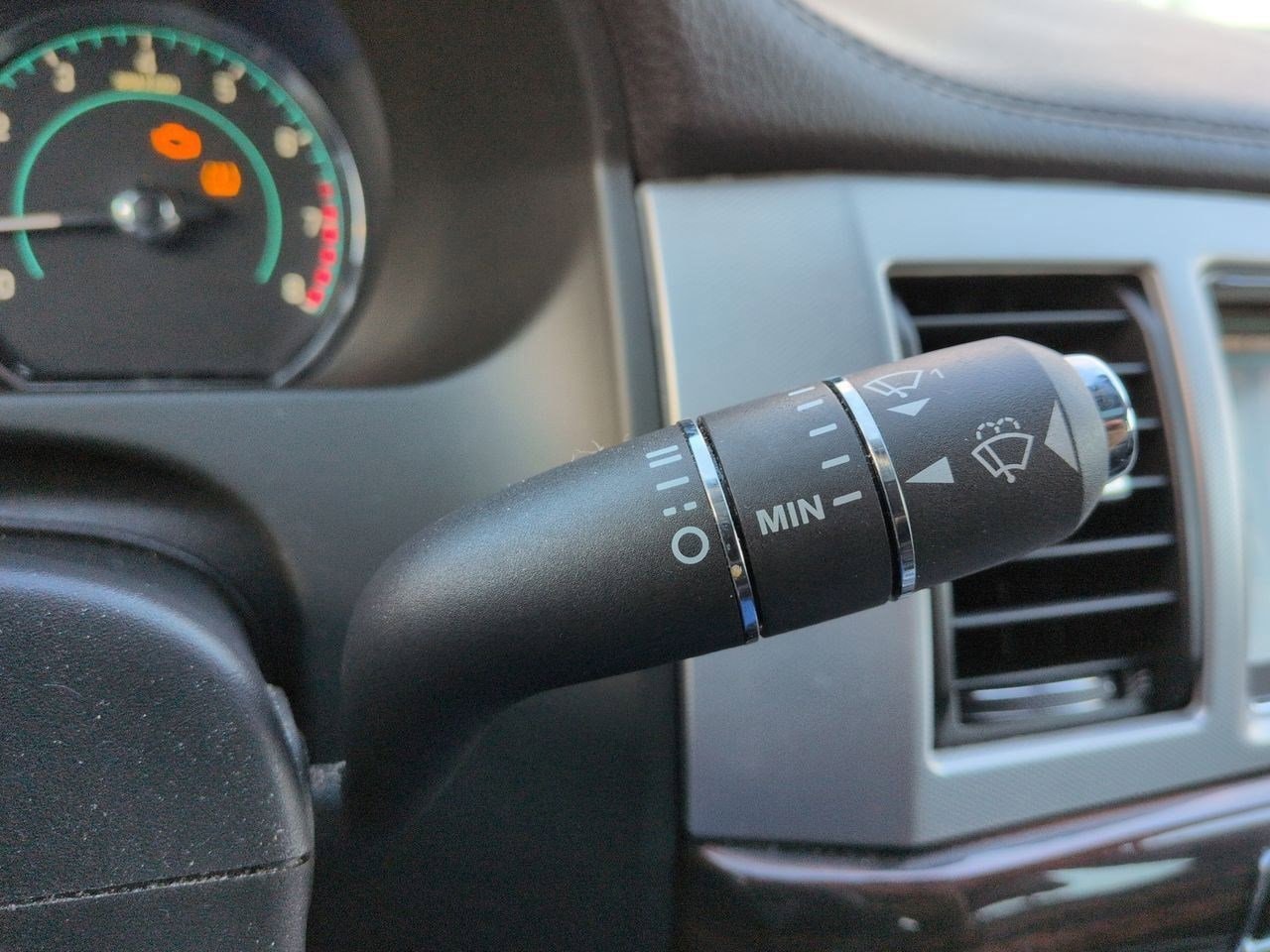 Thumbnail: 2014 Jaguar XF - 23