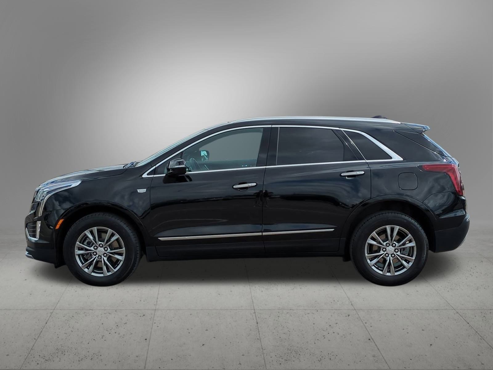 2023 Cadillac XT5 Premium Luxury photo 2