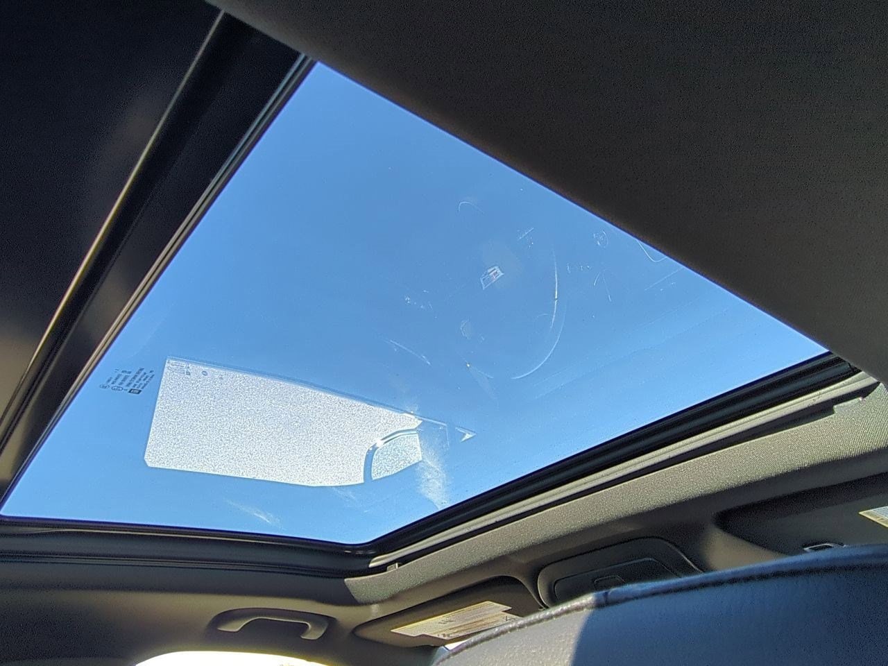 Thumbnail: 2023 Cadillac XT4 - 21