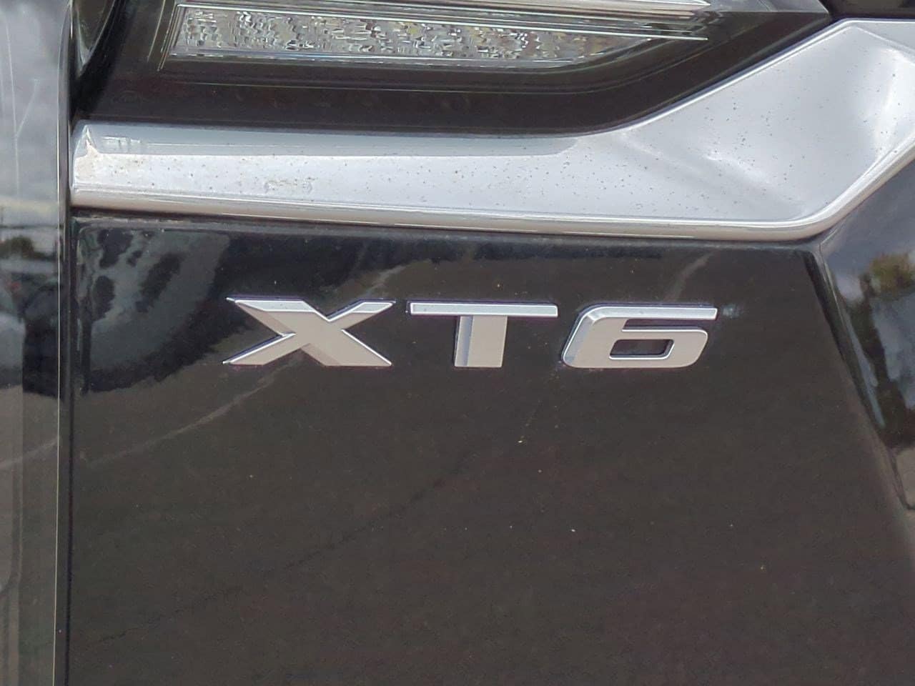 Thumbnail: 2024 Cadillac XT6 - 12