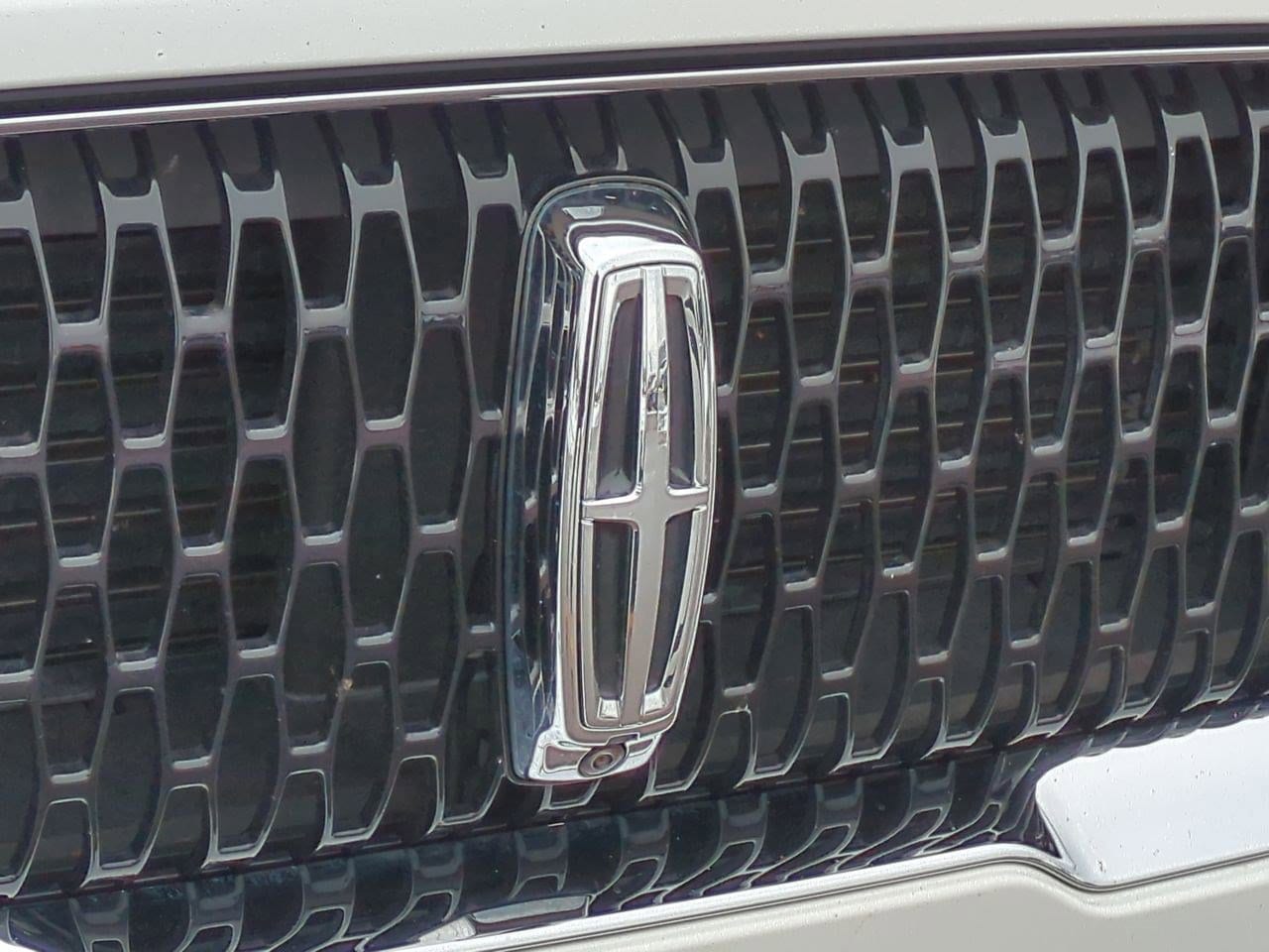 Thumbnail: 2022 Lincoln Corsair - 10