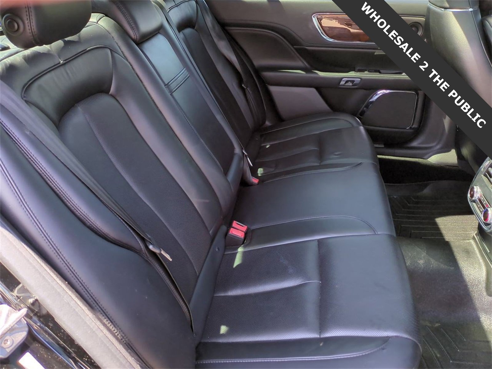 Thumbnail: 2018 Lincoln Continental - 20