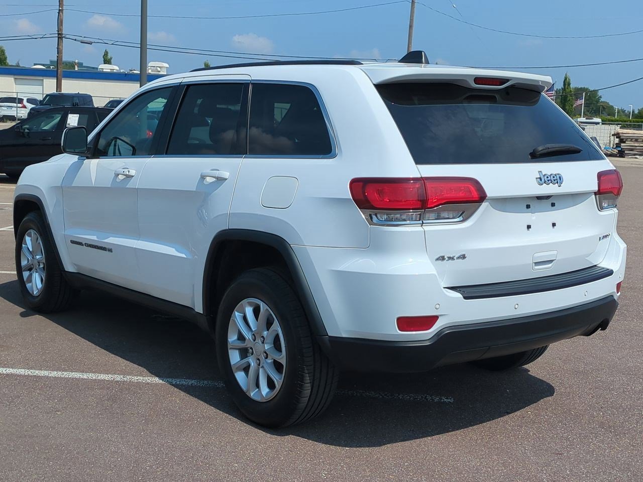 2022 Jeep Cherokee Laredo photo 4