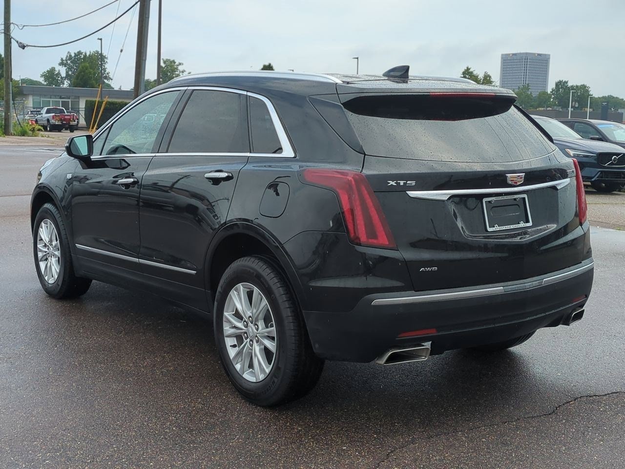 Thumbnail: 2024 Cadillac XT5 - 4