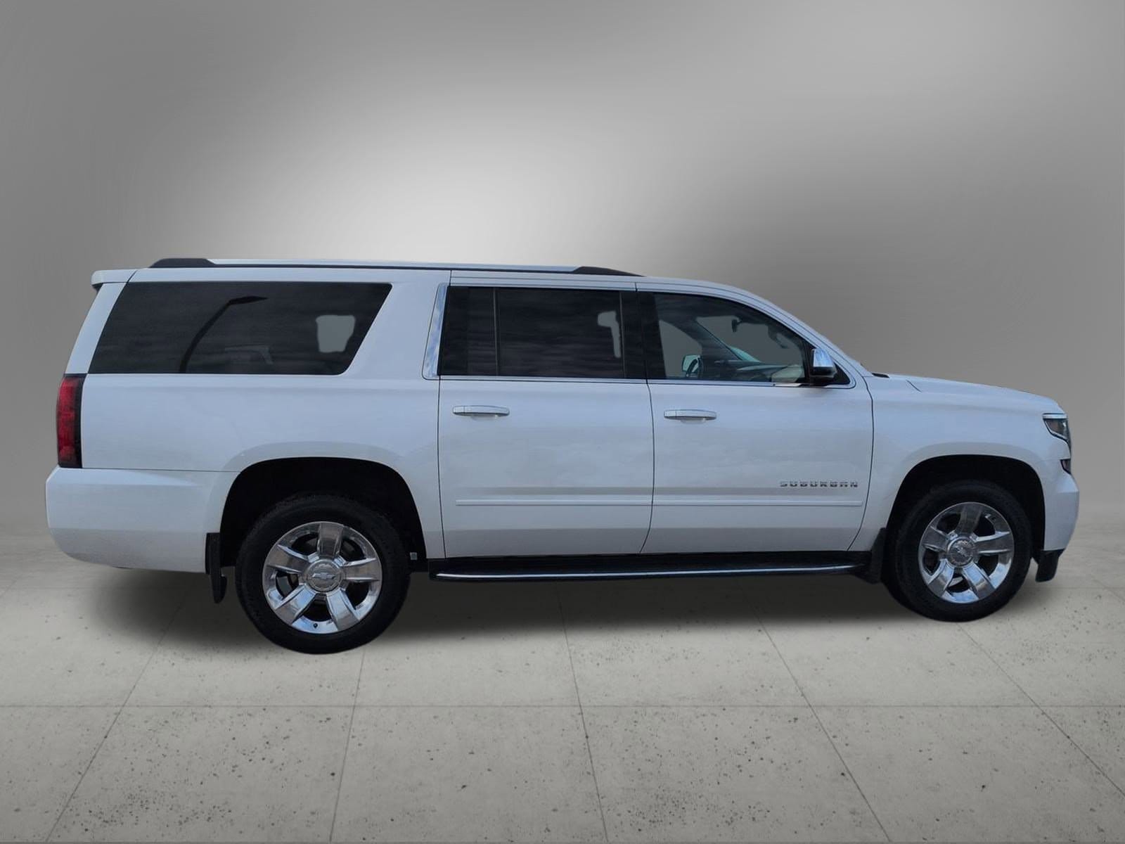 Thumbnail: 2019 Chevrolet Suburban - 7