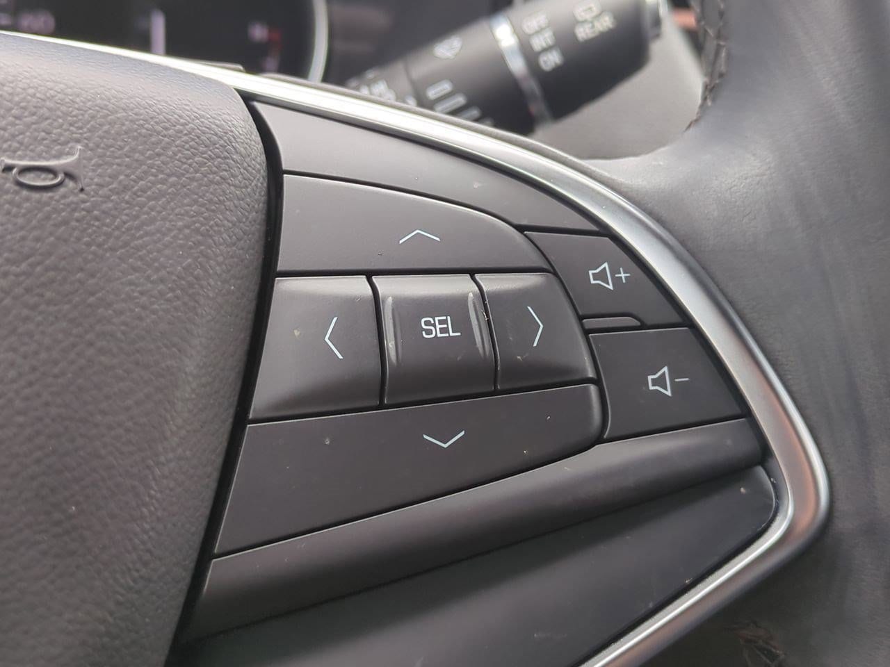 Thumbnail: 2024 Cadillac XT5 - 23