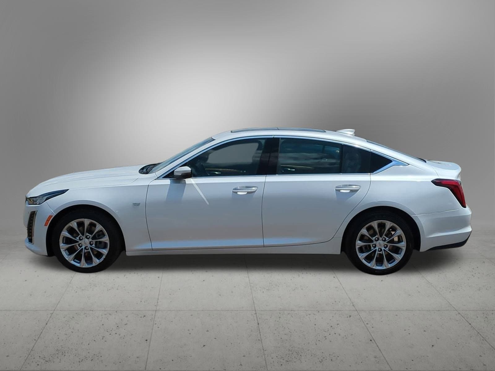 Thumbnail: 2022 Cadillac CT5 - 3